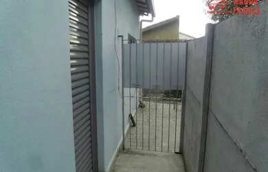 Imagem: A casa possui 1 Dormitório, 1 Banheiro, 60m² de Área e está