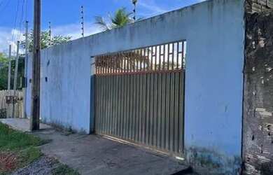 Imagem: A casa possui 1 Dormitório, 1 Banheiro, 4 Vagas na garagem