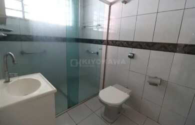 Imagem: A casa possui 2 Dormitórios, 1 Banheiro, 1 Vaga na garagem