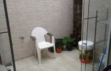 Imagem: A casa possui 3 Dormitórios, 1 Banheiro, 99m² de Área e