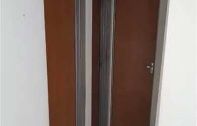 Imagem: A casa possui 2 Dormitórios, 1 Banheiro, 1 Vaga na garagem