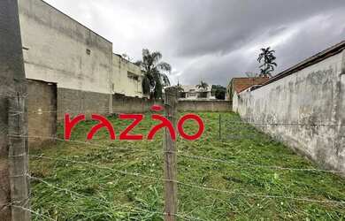 Imagem: O terreno possui 420m² de Área e está localizado em Alfredo