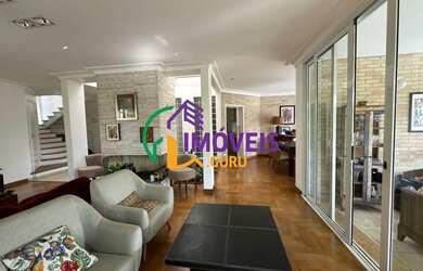 Imagem: A casa em condomínio possui 4 Dormitórios, 4 Banheiros, 4