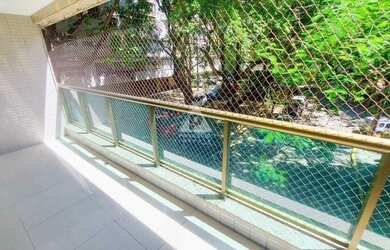 Imagem: O apartamento possui 4 Dormitórios, 5 Banheiros, 3 Vagas na