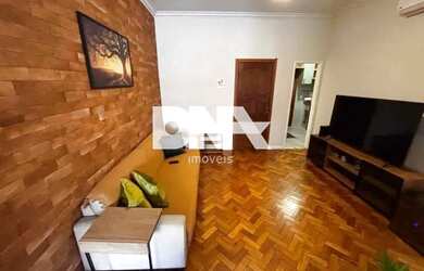 Imagem: O apartamento possui 3 Dormitórios, 2 Banheiros, 104m² de