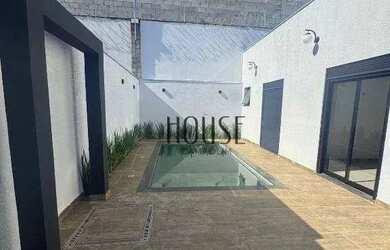 Imagem: A casa em condomínio possui 3 Dormitórios, 5 Banheiros, 4