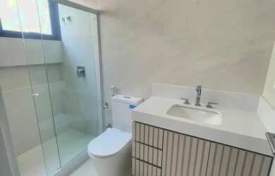 Imagem 16: Imóvel para aluguel tem 370 metros quadrados com 4 quartos