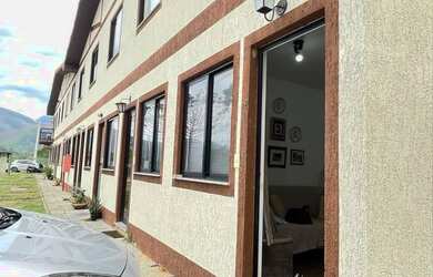 Imagem: A casa em condomínio possui 2 Dormitórios, 2 Banheiros, 1