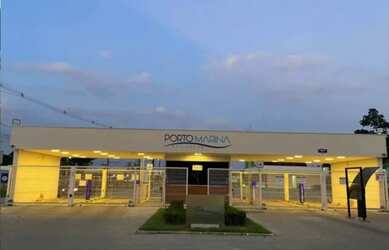 Imagem: A casa em condomínio possui 3 Dormitórios, 4 Banheiros, 1