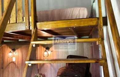 Imagem 15: Loft com 1 dormitório, varanda, churrasqueira, quintal e várias vagas...