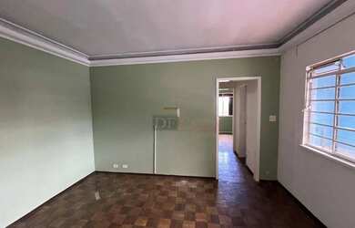 Imagem: A casa possui 2 Dormitórios, 2 Banheiros, 180m² de Área e