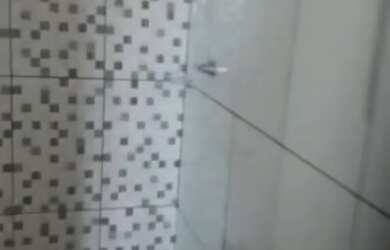 Imagem: A casa possui 4 Dormitórios, 2 Banheiros, 2 Vagas na garagem