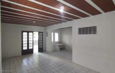 Imagem 7: Casa em Rio Doce com 200m2 de área construída próximo a praia