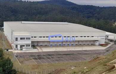 Imagem: O depósito possui 42411m² de Área e está localizado em Ponte