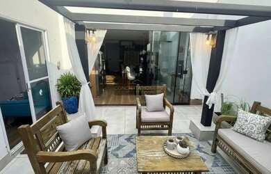 Imagem: A casa em condomínio possui 4 Dormitórios, 4 Banheiros, 2