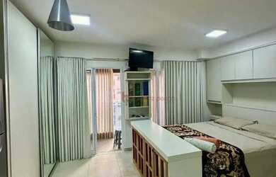 Imagem: O apartamento possui 1 Dormitório, 1 Banheiro, 1 Vaga na garagem