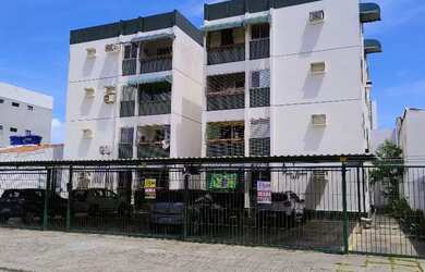 Imagem: O apartamento possui 3 Dormitórios, Acomodam 8 pessoas, 2 Vagas