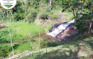 Imagem: O terreno possui 1000m² de Área e está localizado em Parque
