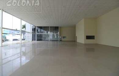 Imagem: O depósito possui 5 Vagas na garagem, 1.479m² de Área e