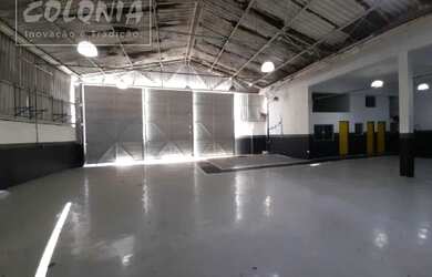 Imagem: O depósito possui 720m² de Área e está localizado em Vila