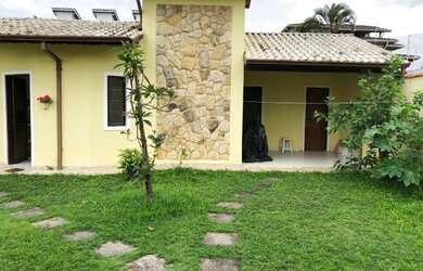 Imagem: A casa à venda possui 3 Dormitórios, 4 Banheiros, 4 Vagas