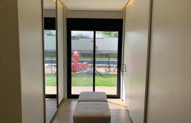 Imagem 11: Casa de condomínio térrea para venda possui 320 metros quadrados com 4 quartos