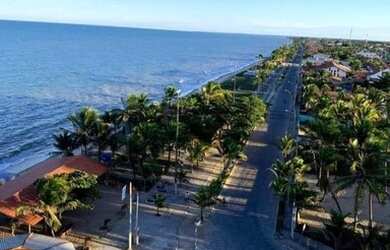 Imagem 3: Casas de temporada na orla de Alcobaça bairro palmeira