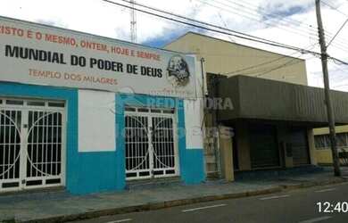 Imagem: O depósito possui 400m² de Área e está localizado em Jardim