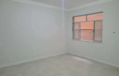 Imagem 4: Belíssimo apartamento terreo na Rua Magalhães Couto