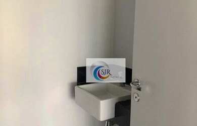 Imagem: O depósito possui 5 Vagas na garagem, 1.020m² de Área e