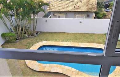 Imagem 16: Casa na Granja Viana. Piscina, Churrasqueira, VarandaeLareira