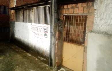 Imagem: A casa possui 2 Dormitórios, 1 Banheiro, 126m² de Área e