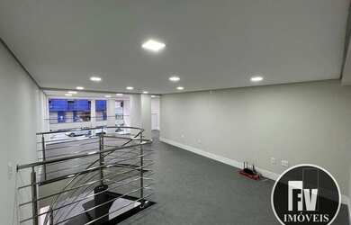Imagem 6: Sala Comercial com Mezanino para Locação Anual no Bairro Pioneiros em...