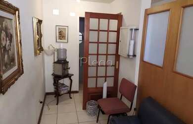 Imagem: O depósito possui 1 Vaga na garagem, 85m² de Área e está