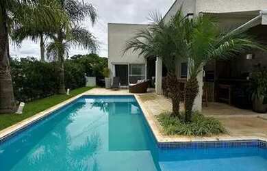 Imagem: A casa em condomínio possui 3 Dormitórios, 5 Banheiros, 5