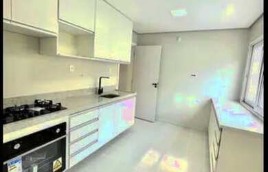 Imagem: A casa em condomínio possui 3 Dormitórios, 3 Banheiros, 4