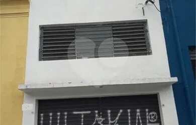 Imagem: O apartamento possui 1 Dormitório, 3 Banheiros, 2 Vagas na