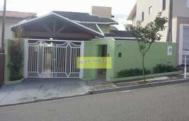 Imagem: A casa possui 3 Dormitórios, 4 Banheiros, 3 Vagas na garagem