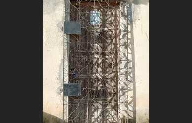 Imagem: A casa possui 1 Dormitório, 1 Banheiro e está localizado