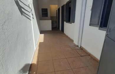 Imagem: A casa para alugar possui 1 Dormitório e 1 Banheiro e está