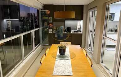 Imagem: O apartamento possui 3 Dormitórios, 4 Banheiros, 2 Vagas na