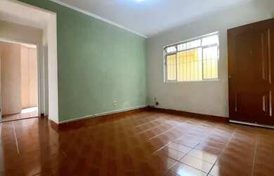 Imagem: O apartamento possui 2 Dormitórios, 1 Banheiro, 2 Vagas na