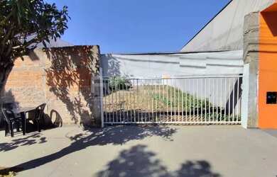 Imagem: O terreno possui 12m² de Área, Imóvel novo e está localizado