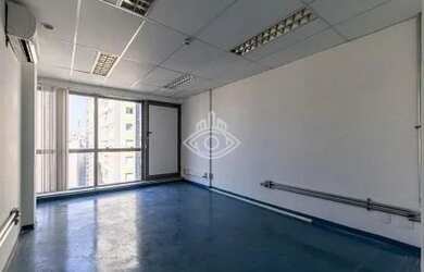 Imagem: O depósito possui 5 Vagas na garagem, 558m² de Área e está