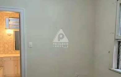 Imagem 3: Casa à venda na Gávea, 3 quartos, 1 suíte