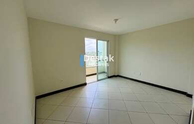 Imagem: O apartamento possui 3 Dormitórios, 1 Banheiro, 2 Vagas na