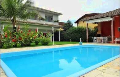 Imagem: A casa em condomínio possui 5 Dormitórios, 5 Banheiros, 5