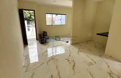 Imagem: A casa possui 2 Dormitórios, 1 Banheiro, 1 Vaga na garagem