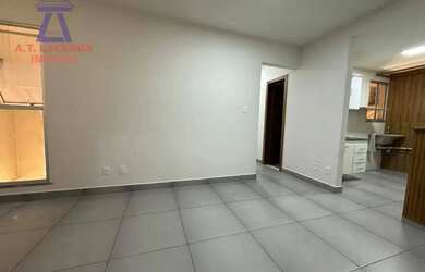 Imagem: O apartamento possui 3 Dormitórios, 1 Banheiro, 1 Vaga na garagem