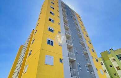 Imagem: O apartamento possui 2 Dormitórios, 1 Banheiro, 1 Vaga na garagem